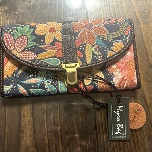 Myra flower wallet